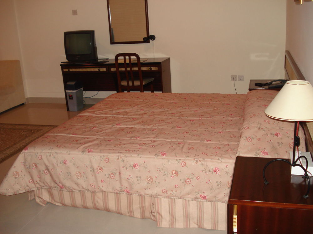 Atlas Hotel Manama Eksteriør billede