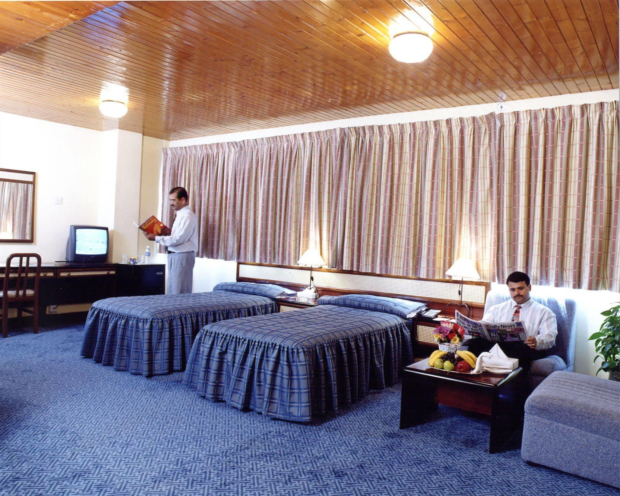 Atlas Hotel Manama Eksteriør billede