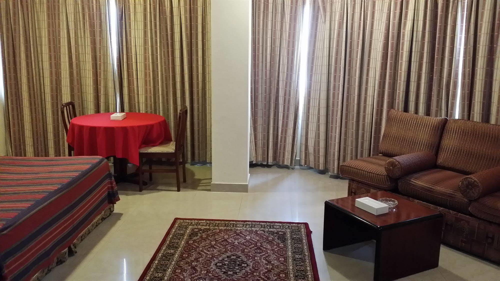 Atlas Hotel Manama Eksteriør billede
