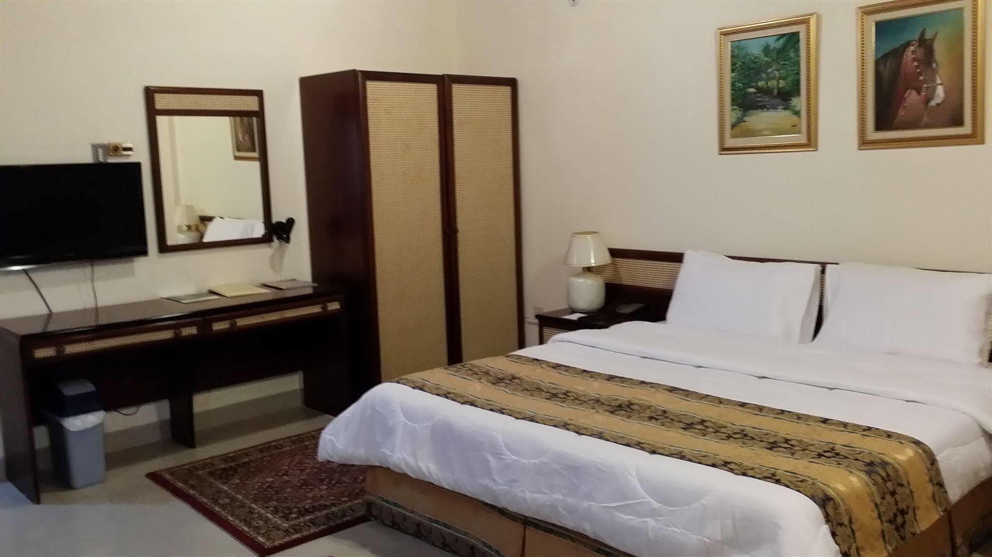 Atlas Hotel Manama Eksteriør billede