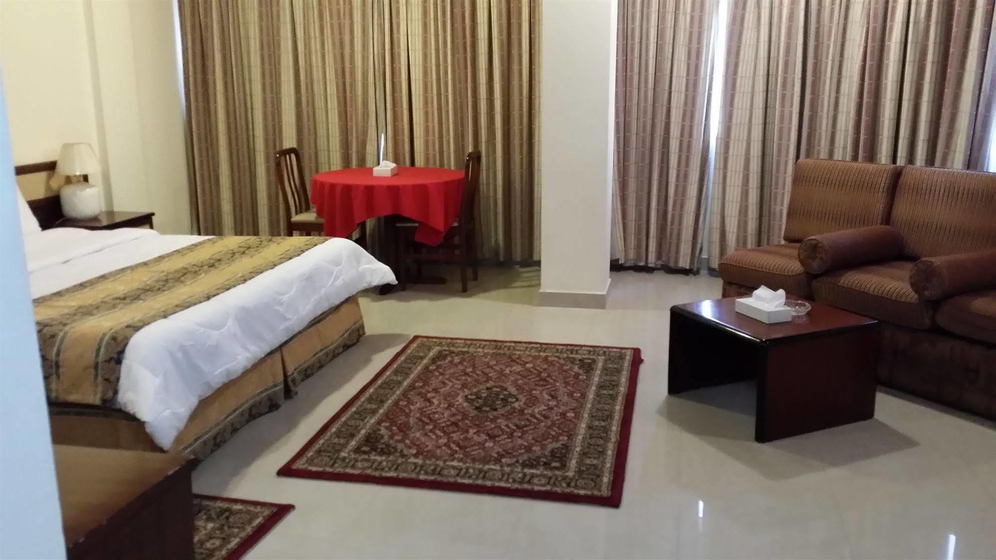 Atlas Hotel Manama Eksteriør billede